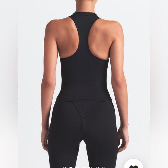 NikeSKIMS Matte Mock Neck Racer Tank. Obsidian. XL. Like New! - Picture 3 of 7